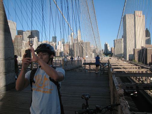 pete_brooklynbridge.jpg