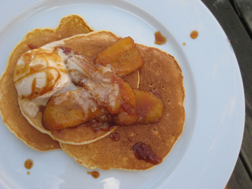 caramel_banana_pancakes.jpg